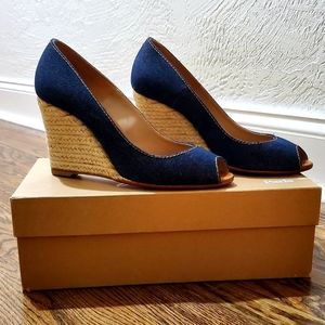 CLOSING CLOSET IN A FEW DAYS!